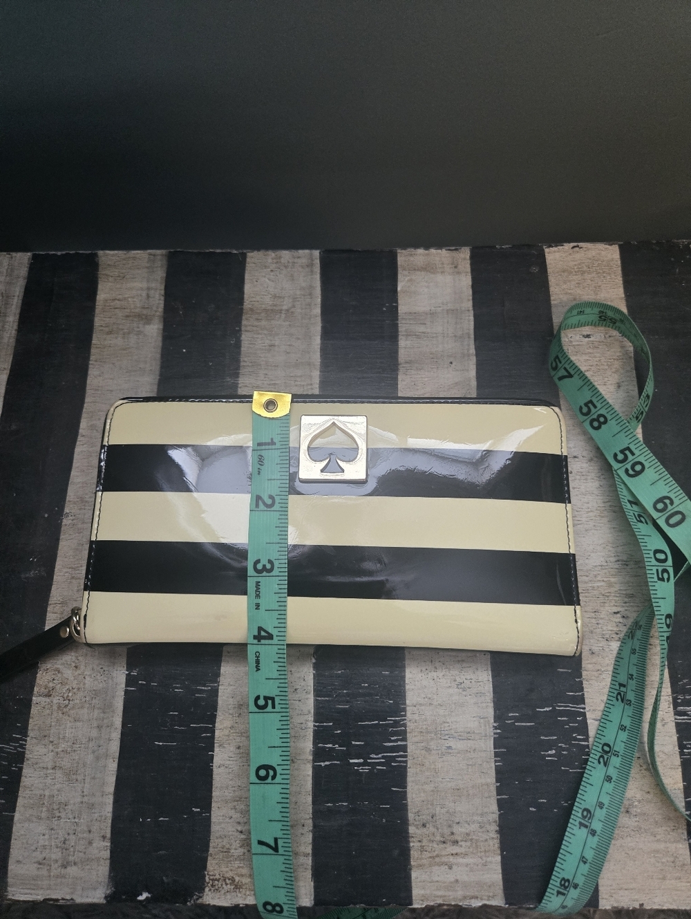 Striped Kate Spade Wallet - Picture 9 of 10